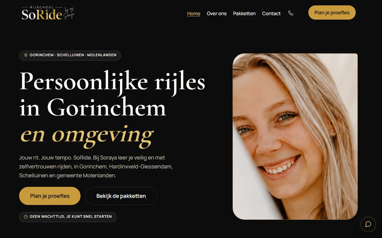 Website van Rijschool SoRide op laptop en telefoon