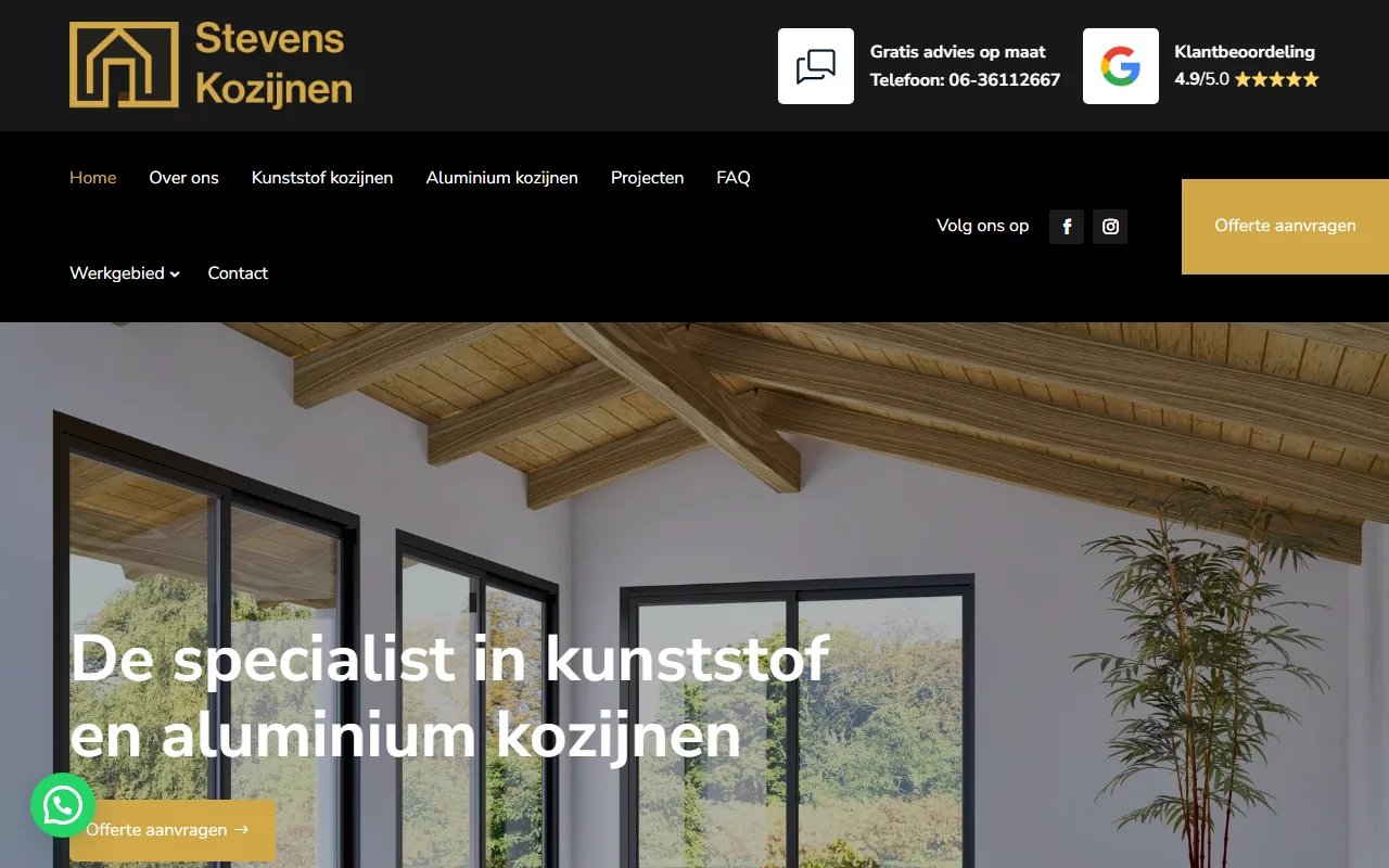 Website van Stevens Kozijnen op laptop en telefoon